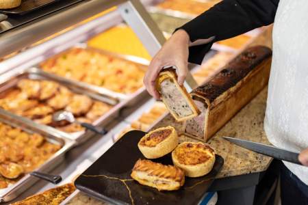 → Maison Goux · Charcutier Traiteur Cluses (74)